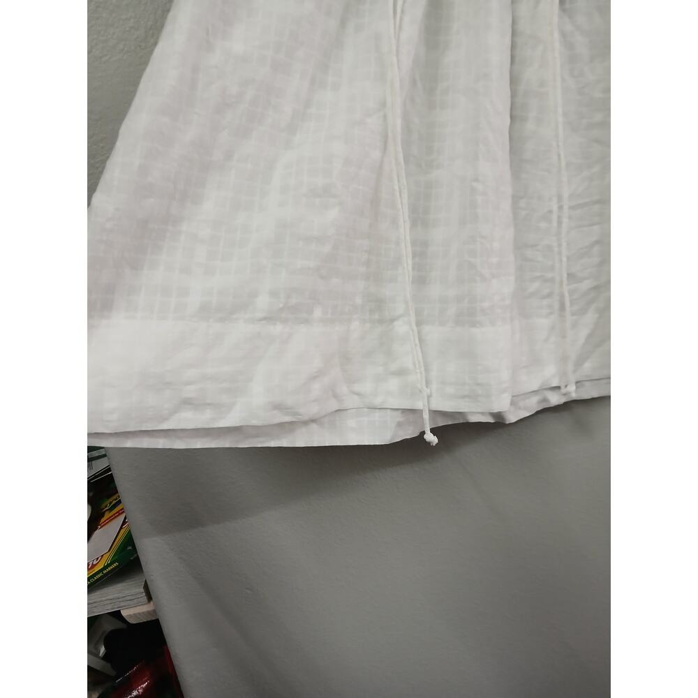 MIRTH Malaga Top in White Boxweave.
Size small - Picture 7 of 9
